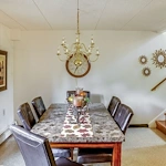 Image of Pinecrest Manor (7)