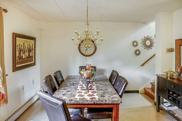 Image of Pinecrest Manor (7)