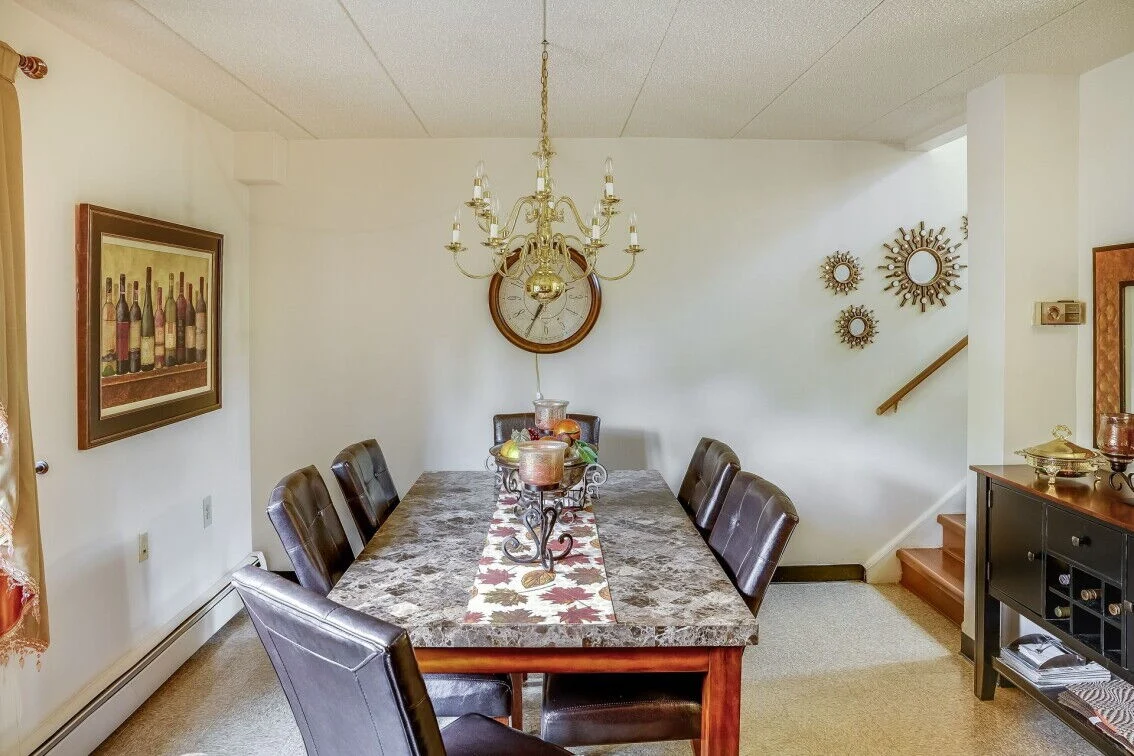 Image of Pinecrest Manor (7)