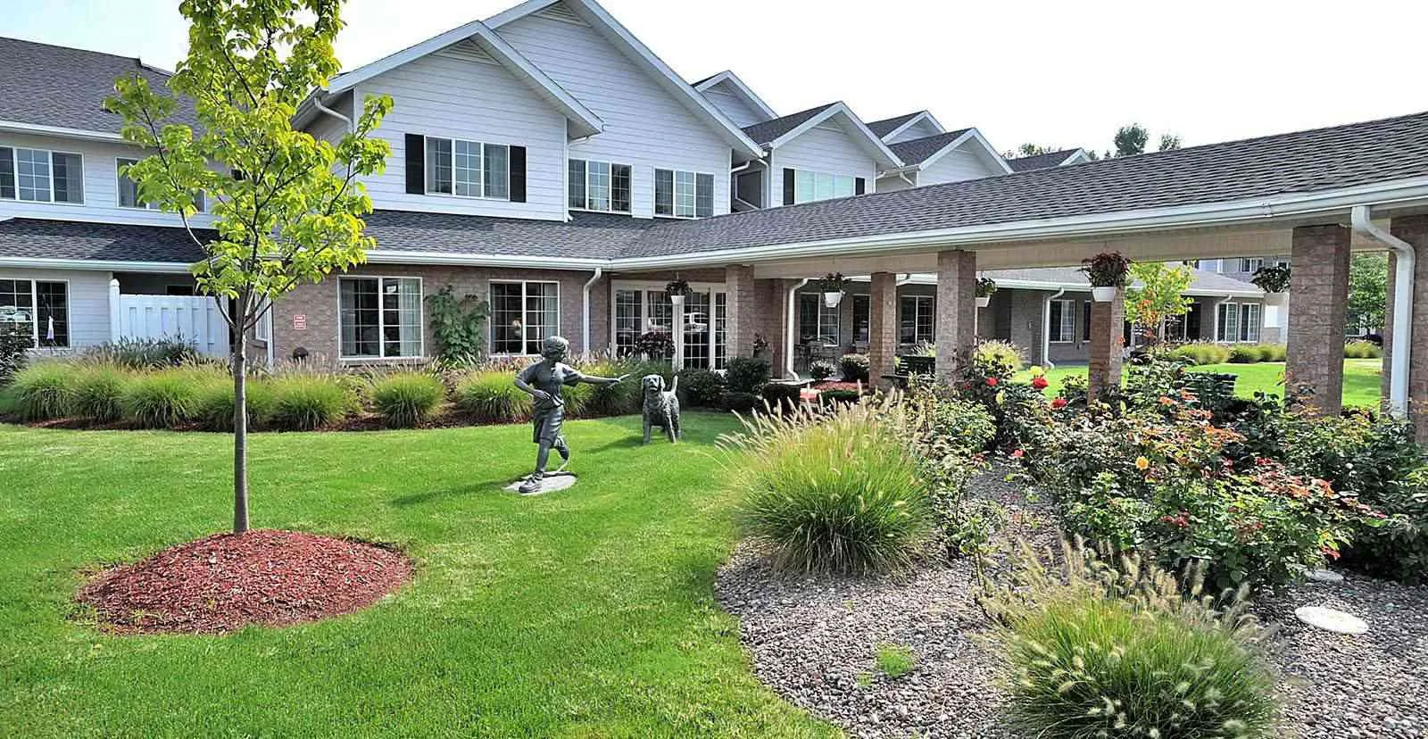 Image of Solstice Senior Living at East Amherst (1)