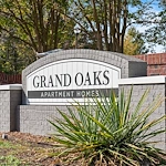 Image of Grand Oaks Apartment Homes (2)