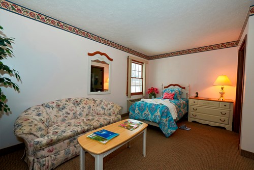 Image of Country Club Retirement Campus (9)
