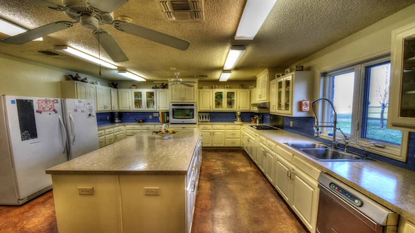 Image of BeeHive Homes of Floydada (3)