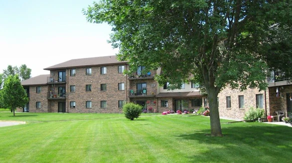 Image of Briarwood Apartments (1)