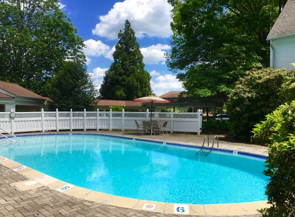 Image of Kendal at Longwood (3)