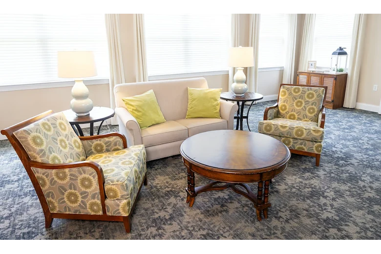 Image of Commonwealth Senior Living at Front Royal (2)