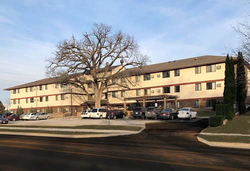 Image of Oak Village Senior Residences (1)