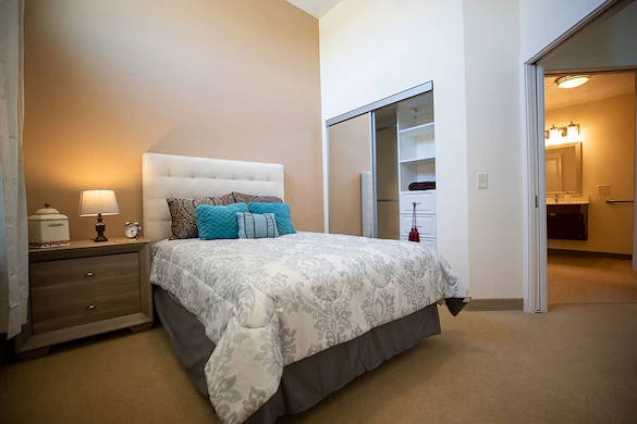 Image of The Courtland Riverside Gardens (9)