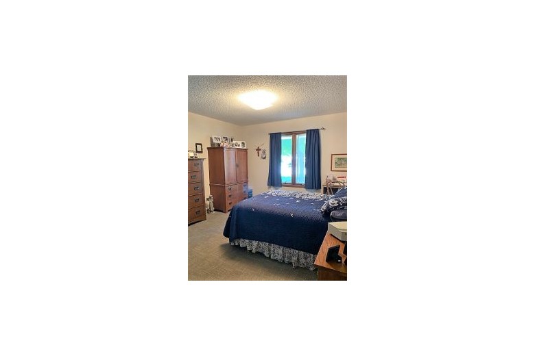 Image of Crestview Independent Apartments (4)