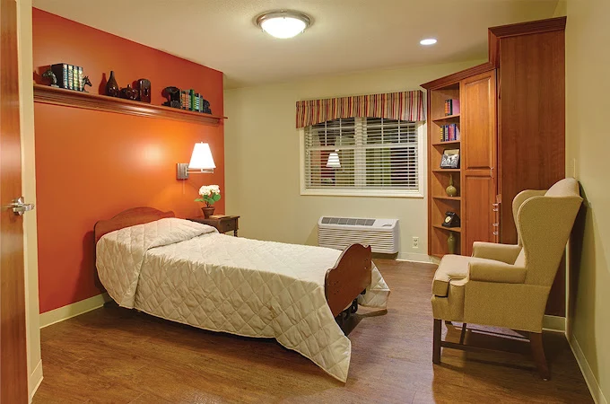 Image of Court House Manor (10)