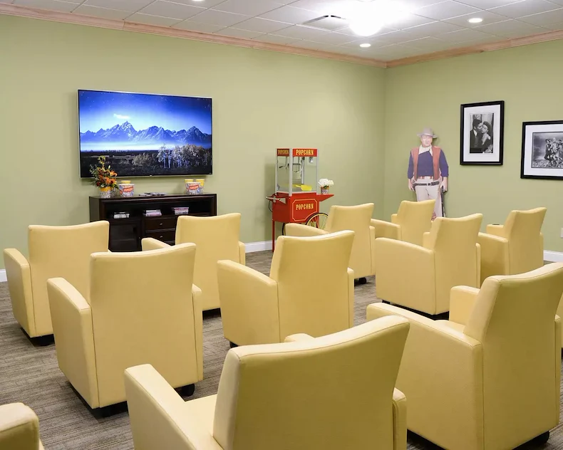 Image of Tallmadge Danbury (6)