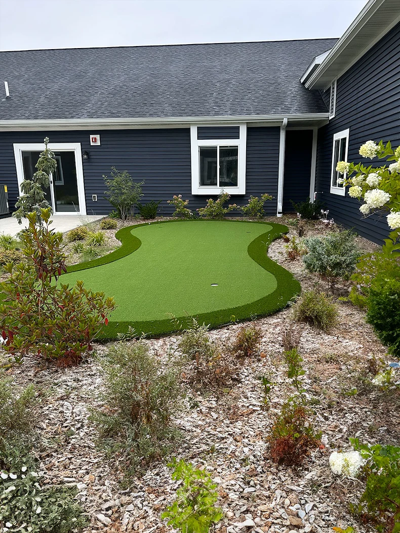 Image of The Oasis of Norton Shores (8)