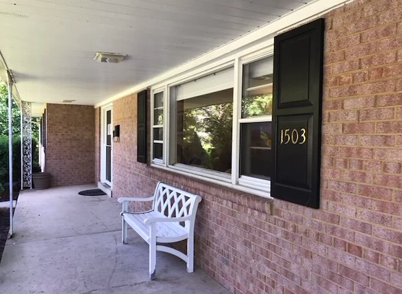 Image of Avalon House 2 on Oakview Dr (2)