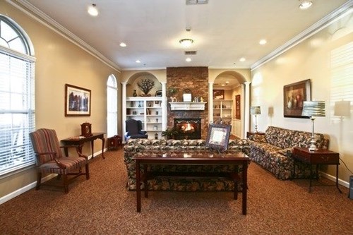 Image of Cedarhurst of Oakwood (2)