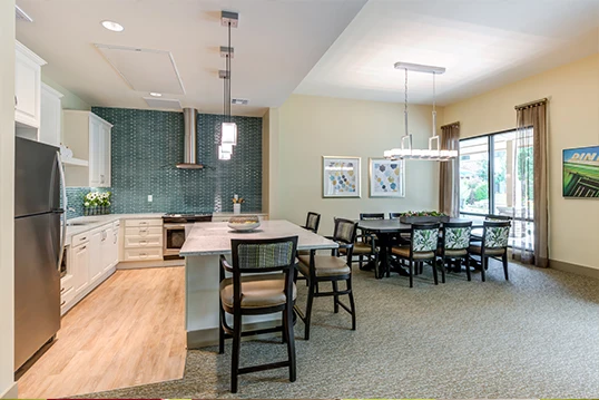 Image of Emerald Court (5)