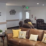 Image of Beehive Homes of Salem (2)