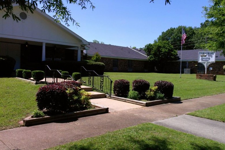 Image of Queen City Nursing Center (1)