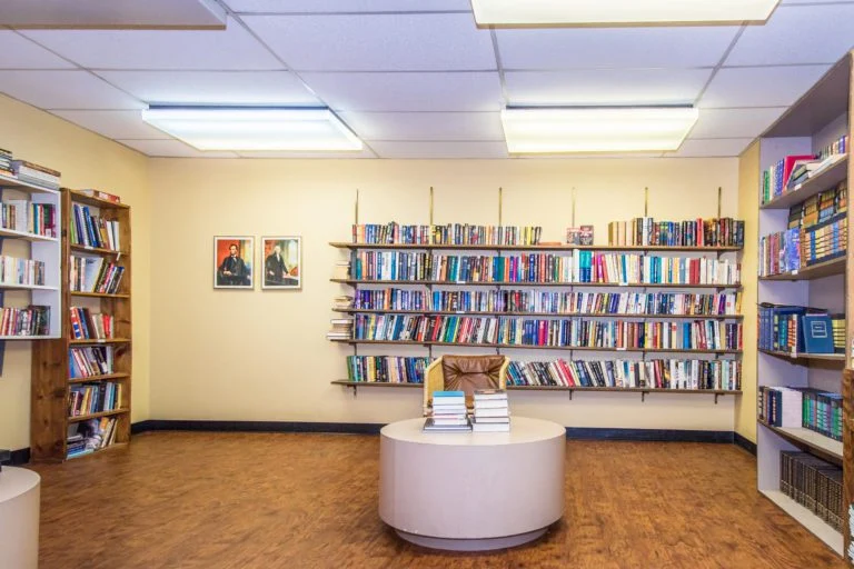 Image of Arthur McCants Manor (3)