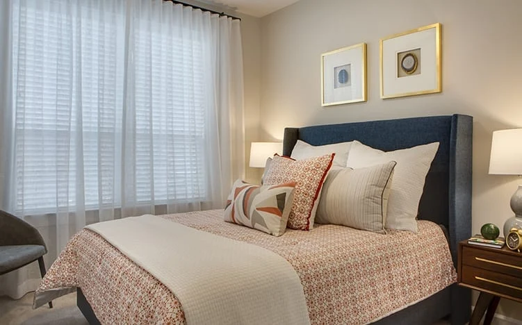 Image of Verena at Bedford Falls (5)