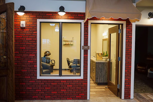 Fieldstone Memory Care of Puyallup beauty salon