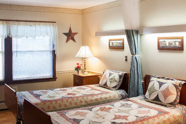 Image of Applewood Center (3)