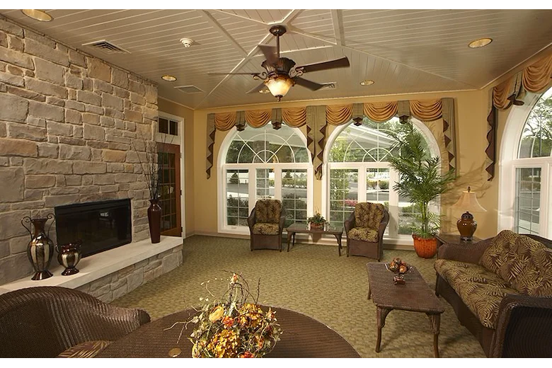 Image of Creekside Village (5)