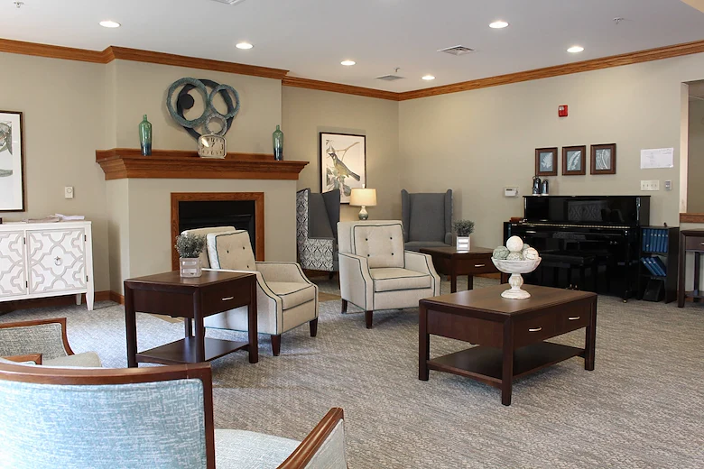 Image of Evergreen Senior Living Alton (6)