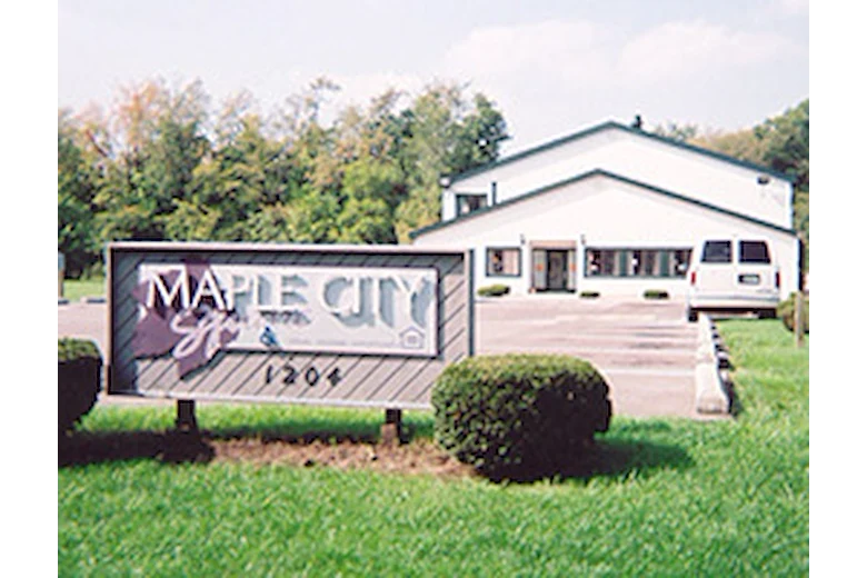 Image of Maple City Square (3)