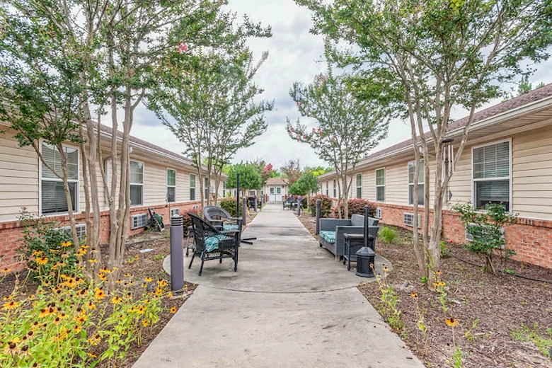 Image of Spring Oak Lexington Senior Living (4)