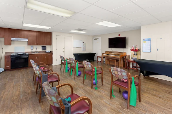 Image of Marbella Visalia (8)