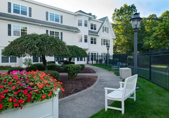 Charter Senior Living of Dedham in Dedham, MA, outdoor area and walking path