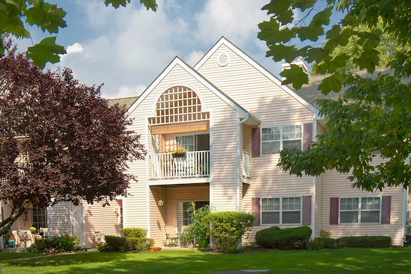 Image of Greenview Village (4)