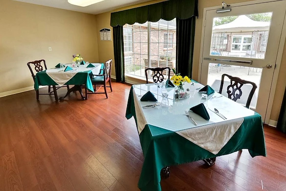 Image of The Oaks - Brevard (3)