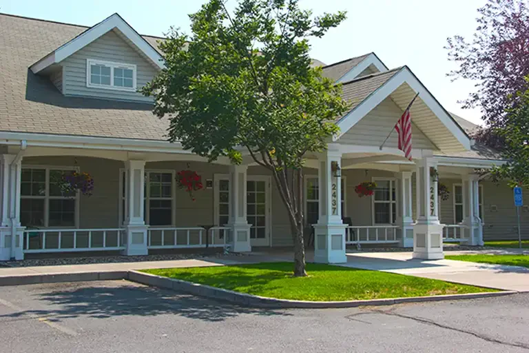 Image of Trustwell Living at Rogue River Place (1)