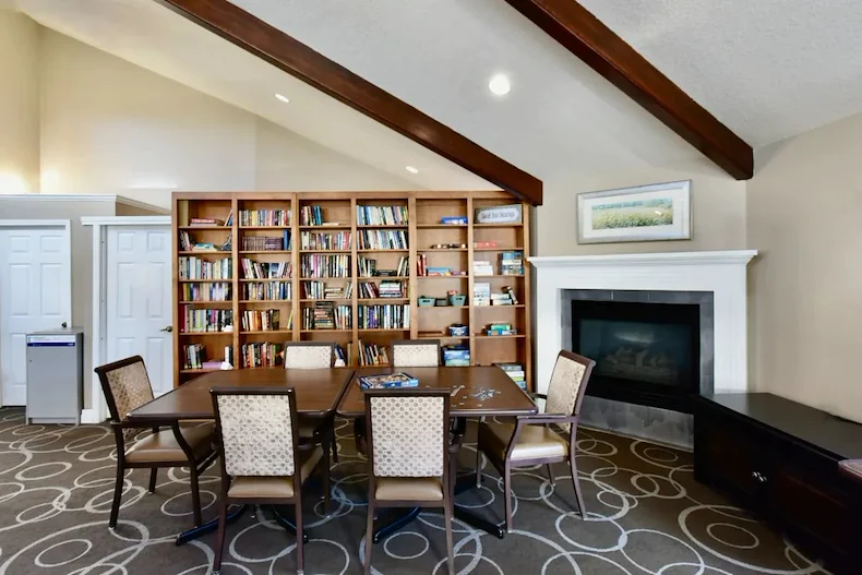 Image of Regency Village at Bend (8)