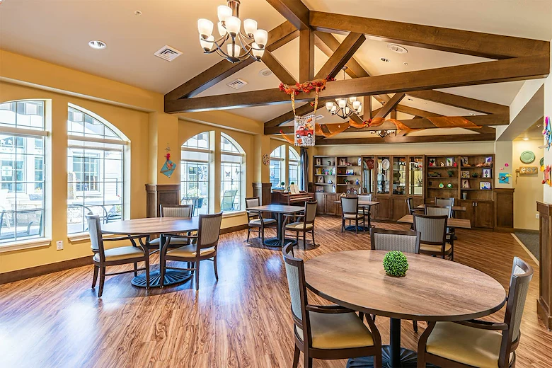 Aspens at Fort Collins Senior Living, senior living community offering assisted living, memory care, and respite care in Fort Collins, CO, dining room