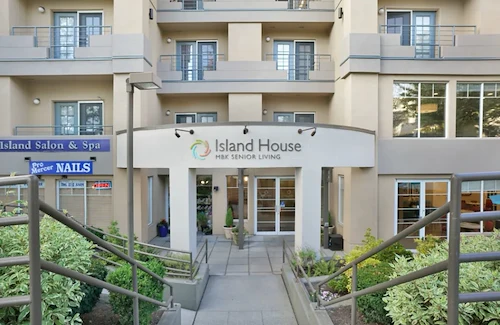 Image of Island House (1)