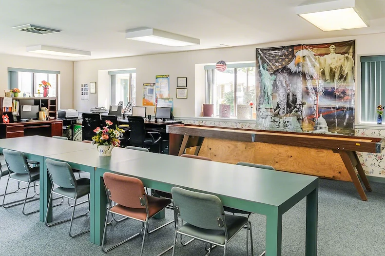 Image of Strawberry Patch Apartments (4)