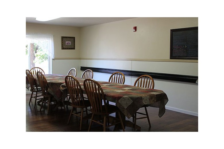 Image of Pacific Living Centers of Grants Pass at Anique (2)