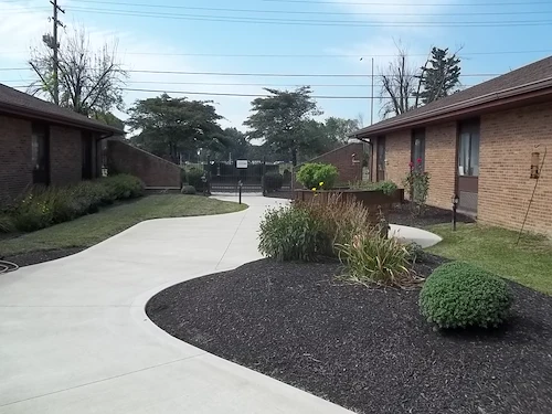 Image of Crown Pointe Care Center (3)