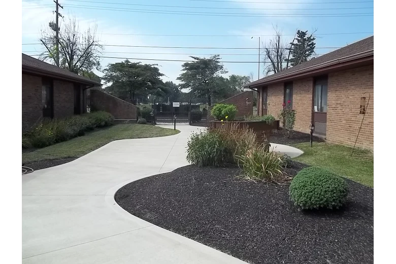 Image of Crown Pointe Care Center (3)