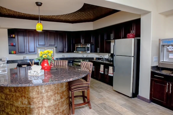 The Rio Grande Gracious Retirement Living Hawthorn Senior Independent Living in Rio Rancho kitchen