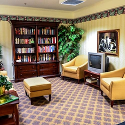 Image of Oaks at Seneca (3)