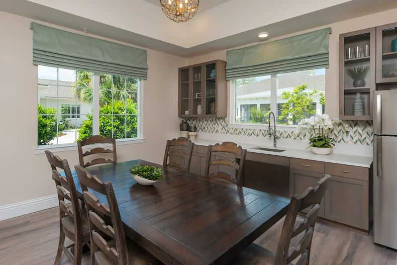 Image of Village Veranda at Lady Lake (8)