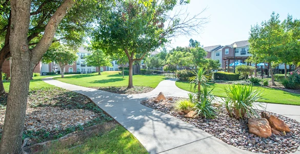 Image of Evergreen at Hulen Bend (2)