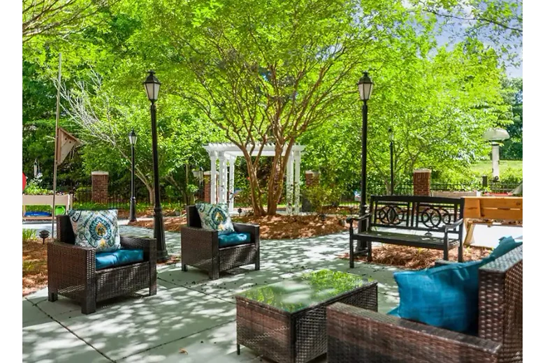 Image of Legacy Heights Senior Living Community (9)