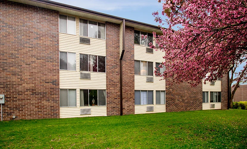 Image of Westside Plaza (3)