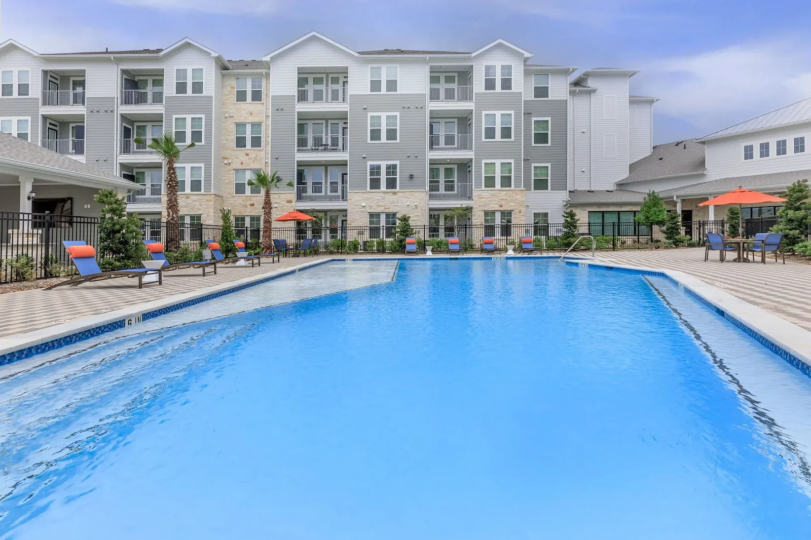 Image of The Retreat at Barbers Hill (3)