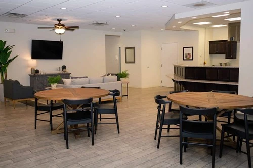 Savoy Place Senior Assisted Living Memory Care in Savoy, IL dining room