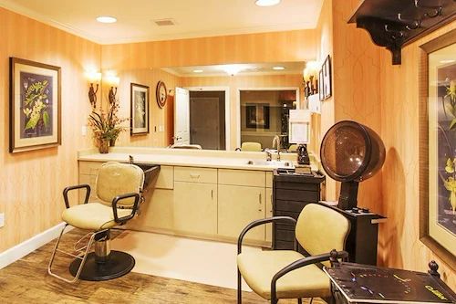 Windsor Heights Senior Living, assisted living and memory care in Beachwood, OH, beauty salon